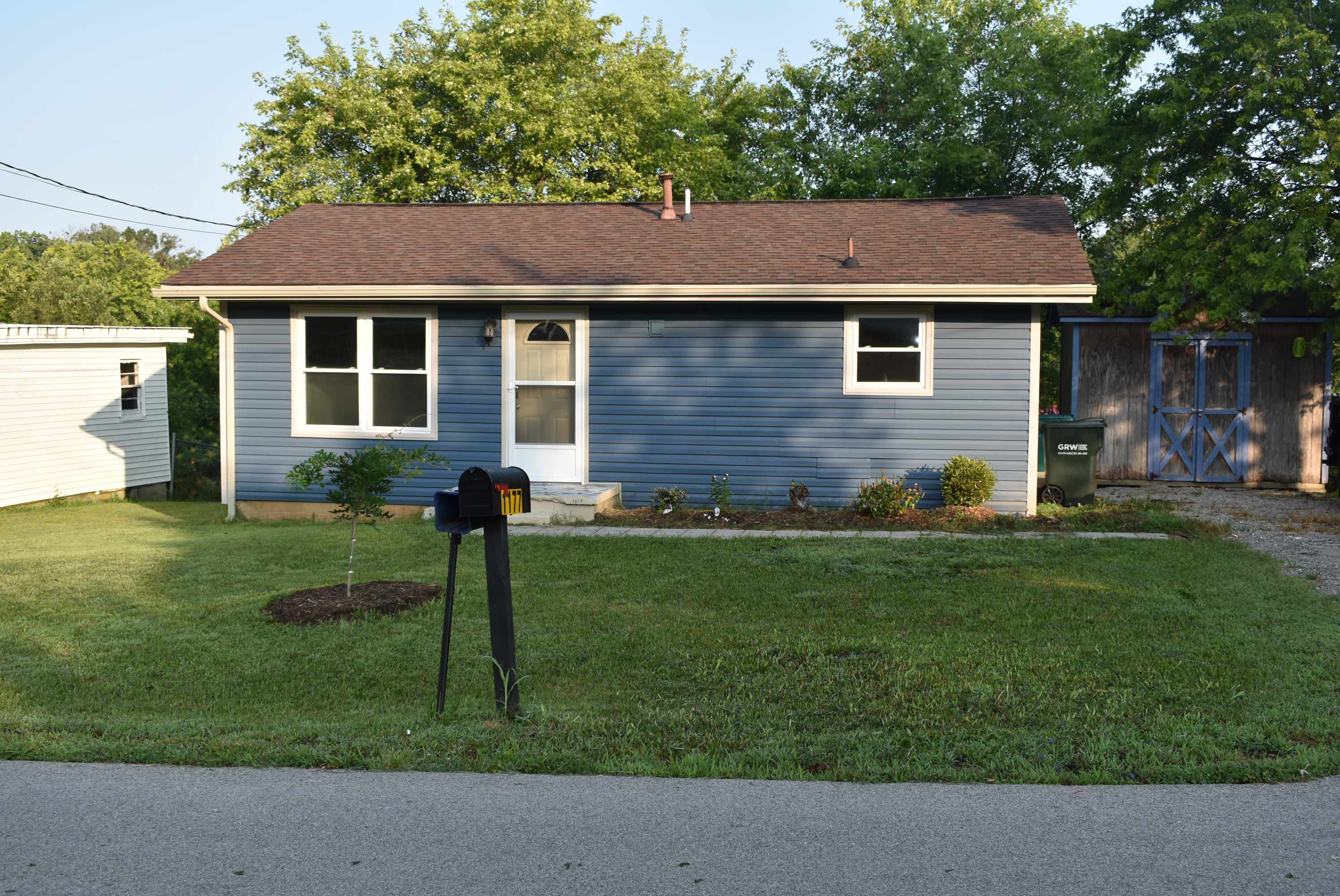 1177 Evelyn Drive